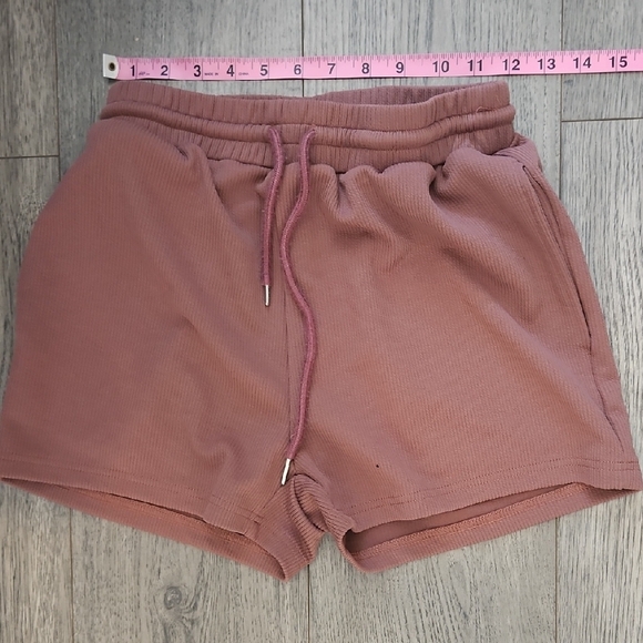 SHEIN Ribbed 2 Piece Short Set - Picture 6 of 7